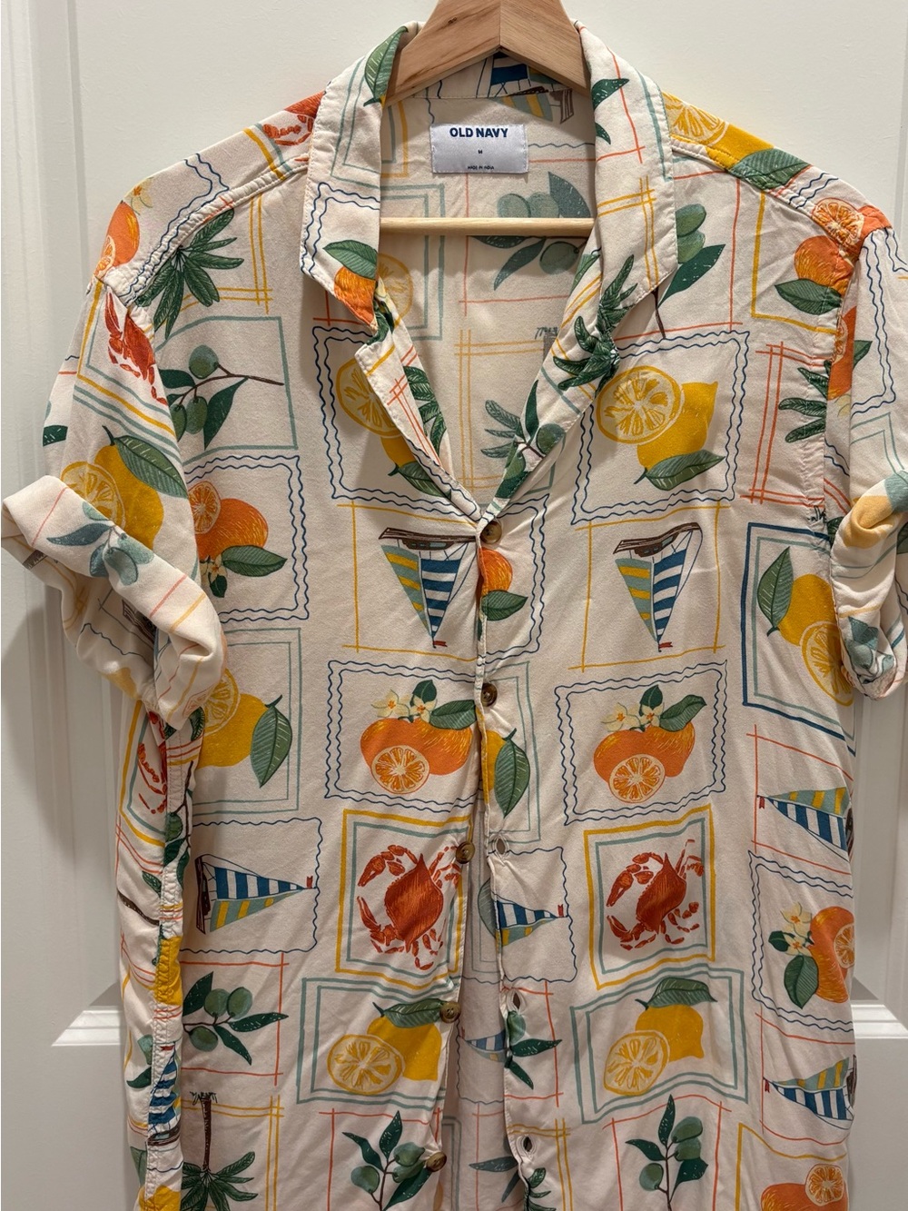 Old Navy Coastal Fruit & Nautical Print Button-Up Shirt / Men’s Medium